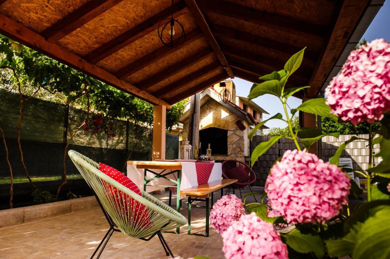 Apartman Sunny Vacay Каштела Экстерьер фото