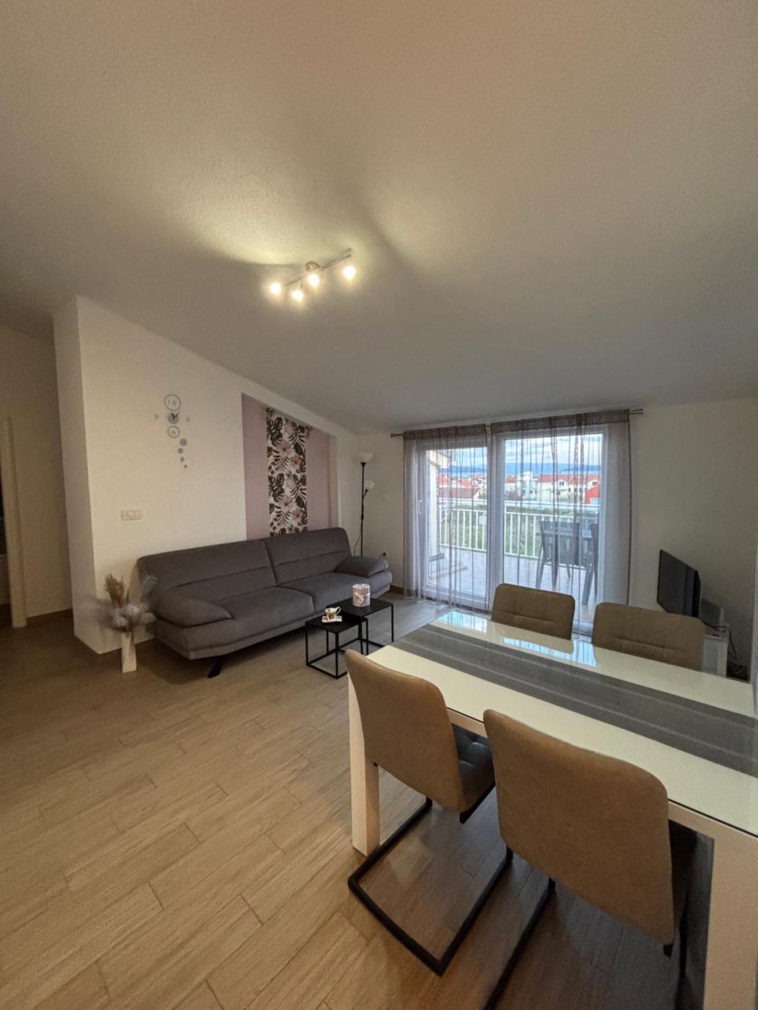 Apartman Sunny Vacay Каштела Экстерьер фото