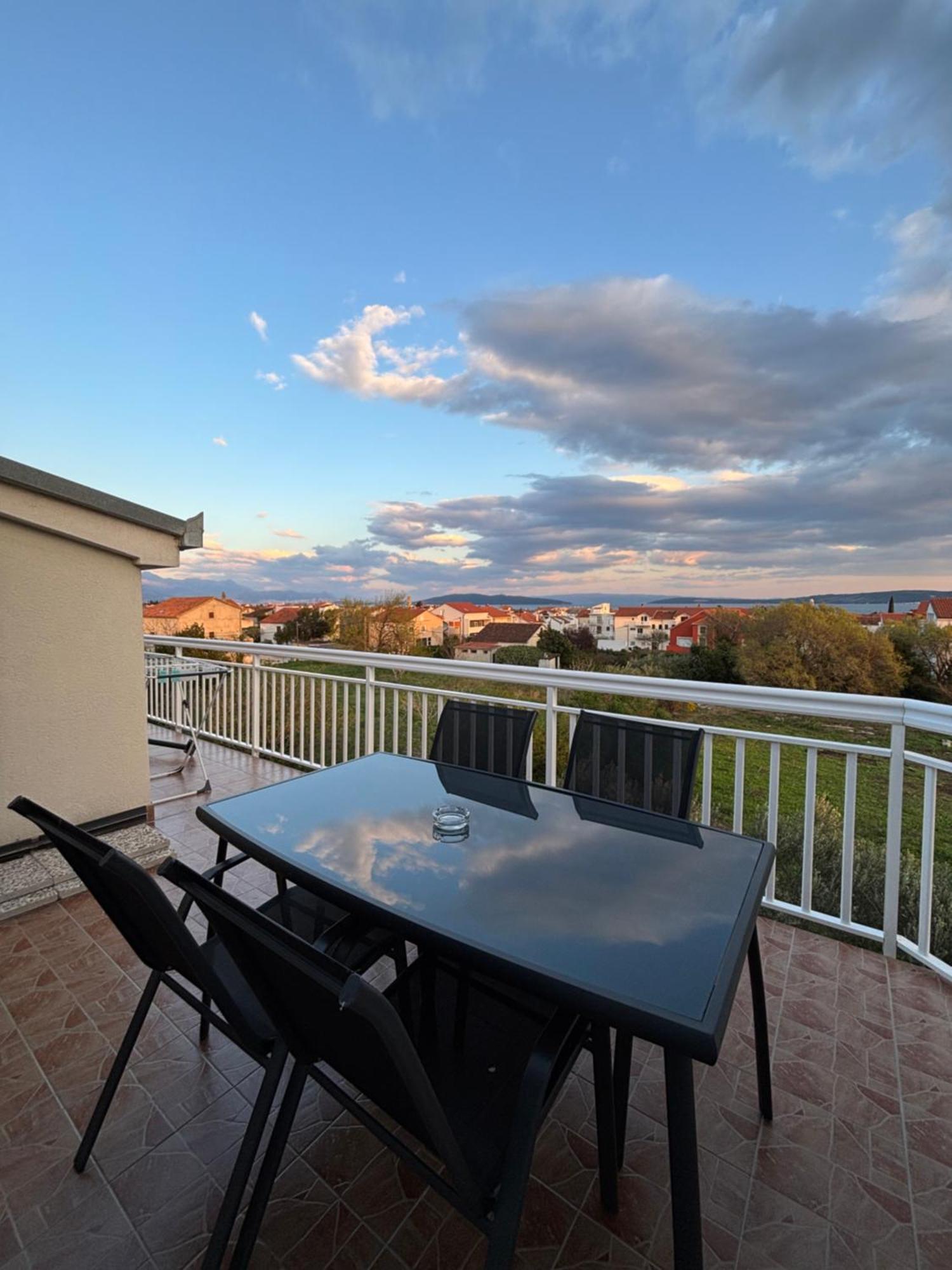 Apartman Sunny Vacay Каштела Экстерьер фото