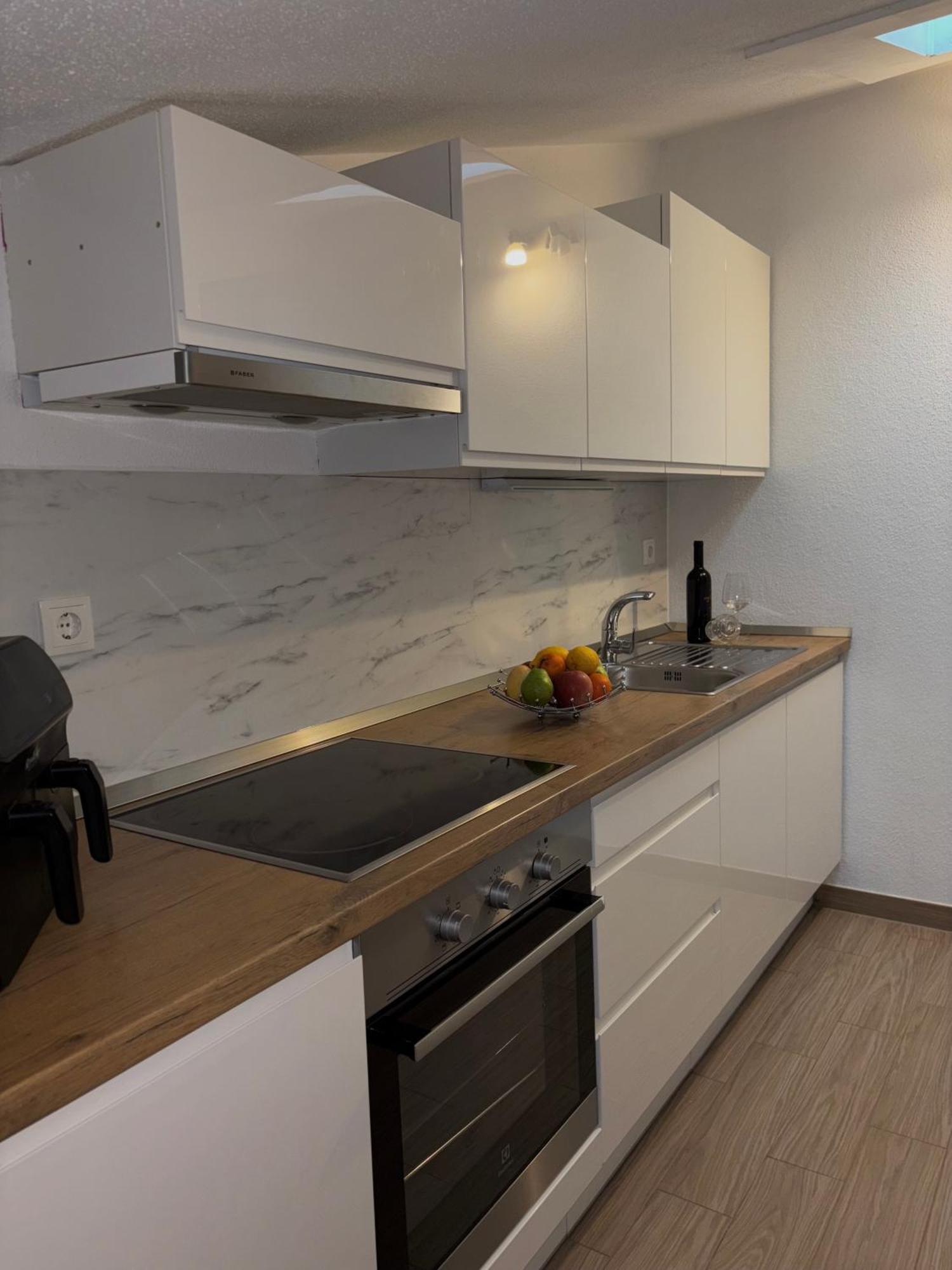 Apartman Sunny Vacay Каштела Экстерьер фото