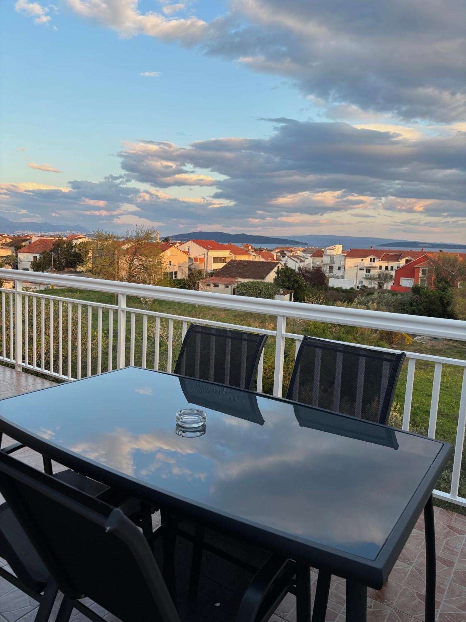 Apartman Sunny Vacay Каштела Экстерьер фото